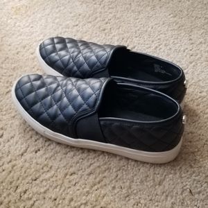 Steve Madden slip on sneakers